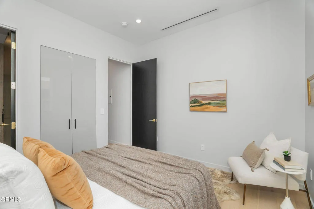 5622 Natick Avenue, Sherman Oaks, California 91411 home-pic-31